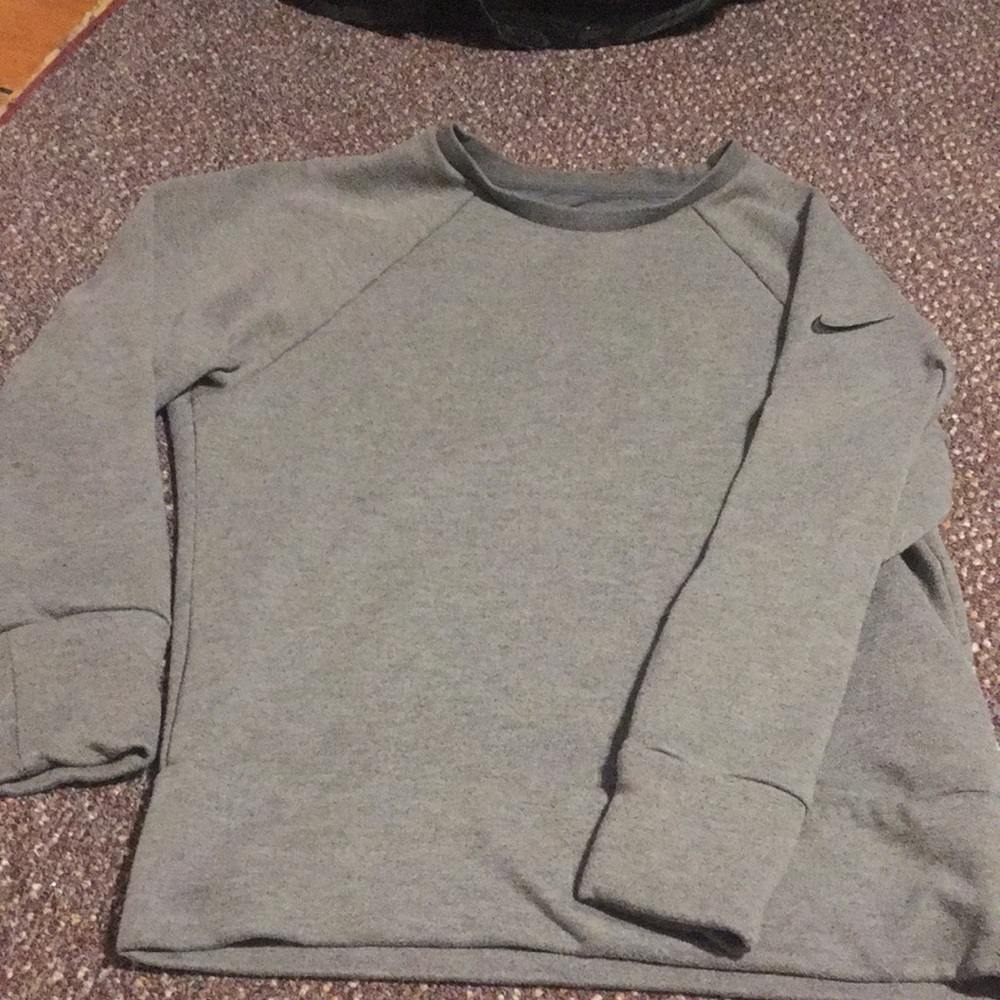 XS Gray Nike Pull Over